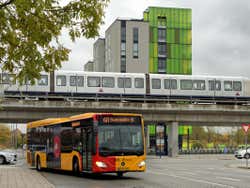 Autobús circulando por Copenhague