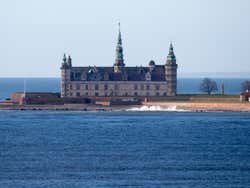 Castillo de Kronborg desde el mar
